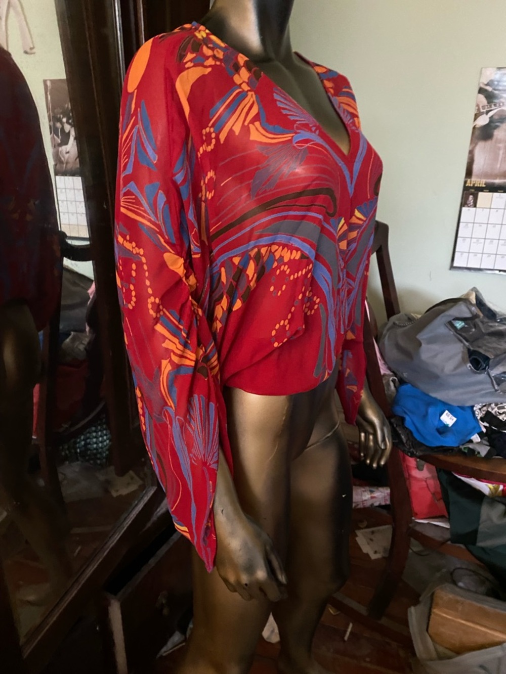 Free People Red Printed V-Neck Cropped Top - Picture 7 of 8
